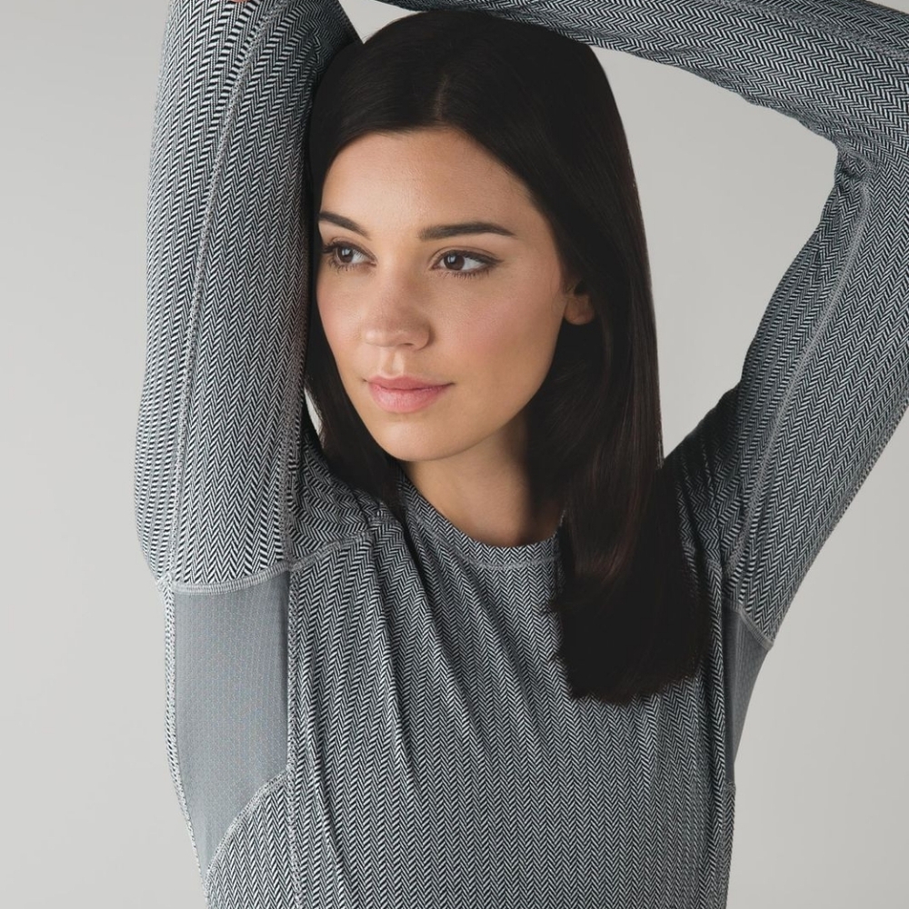 Lululemon Think Fast Long Sleeve Heathered Herringbone Silver Spoon Blk - Picture 5 of 11